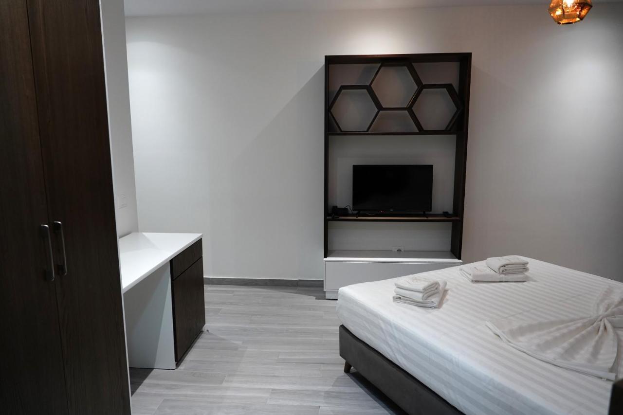 The Honeycomb Boutique Hotel Golem  Extérieur photo