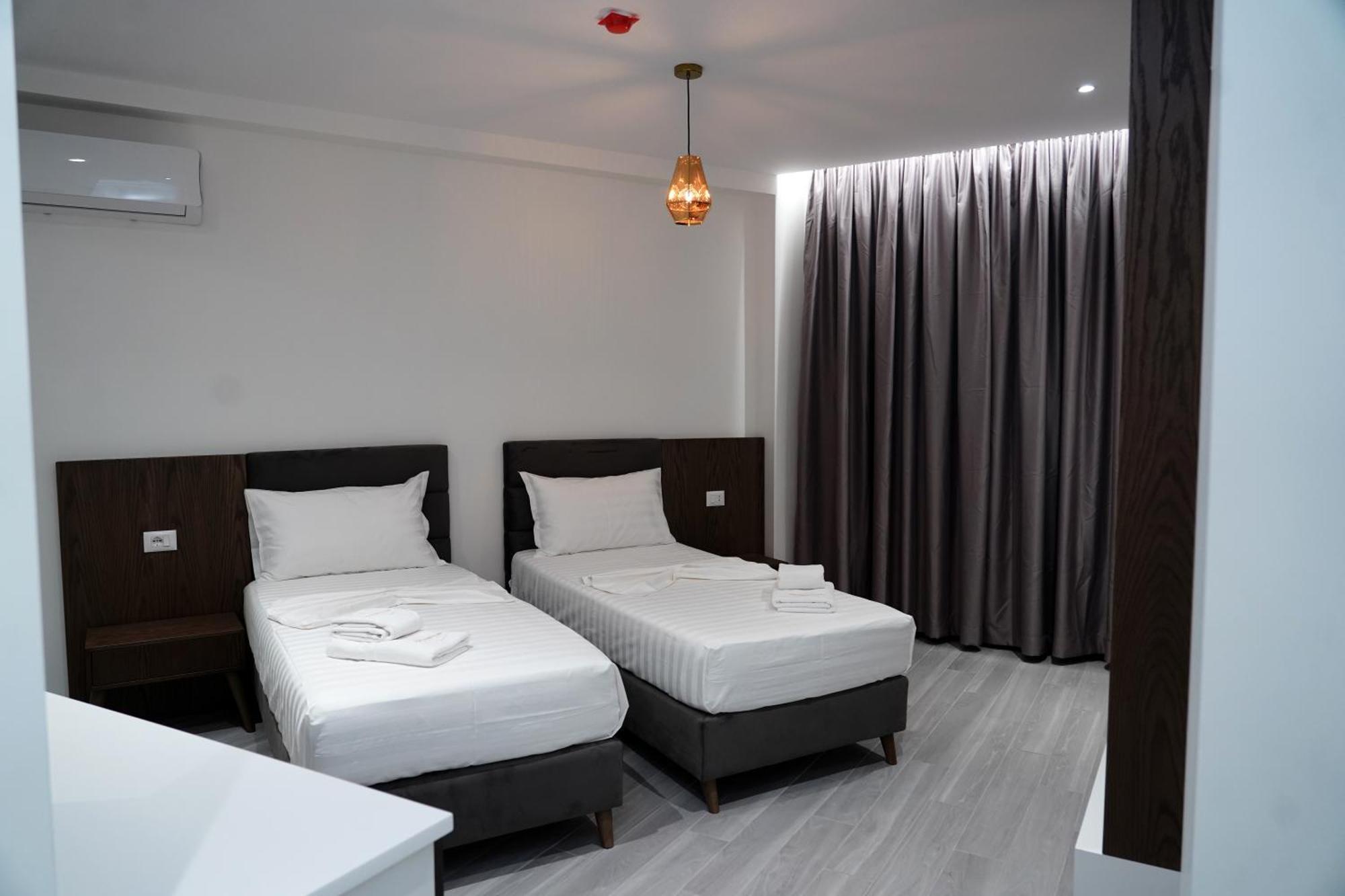 The Honeycomb Boutique Hotel Golem  Extérieur photo