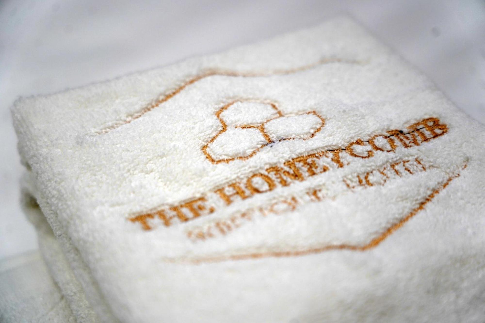 The Honeycomb Boutique Hotel Golem  Extérieur photo