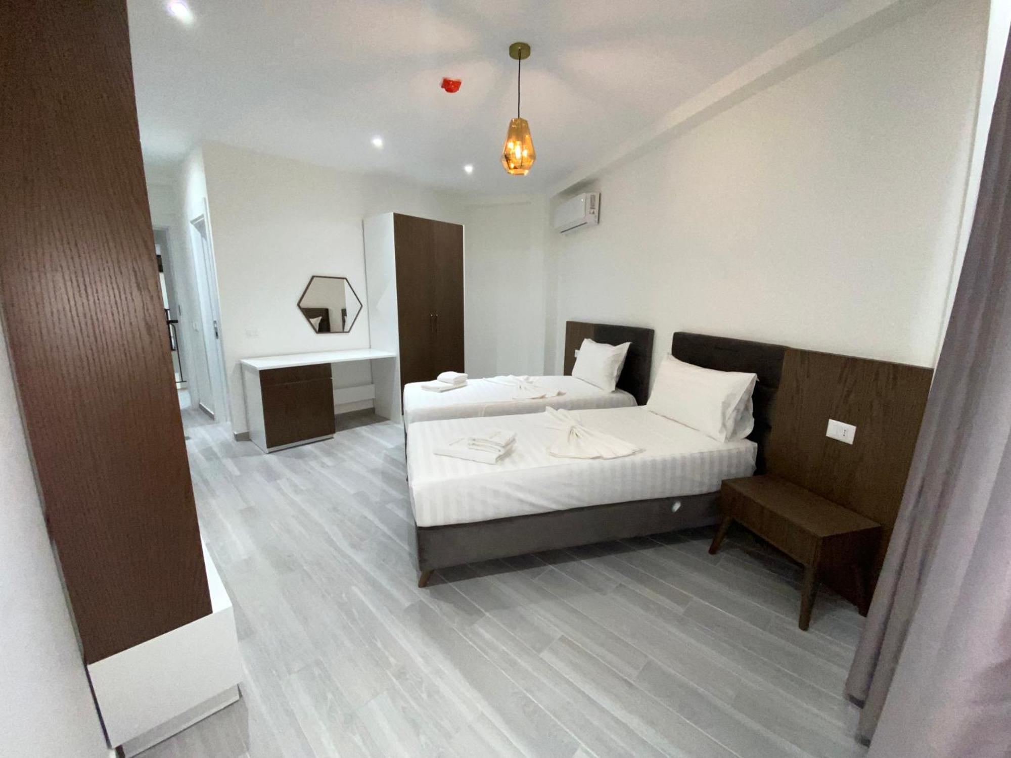 The Honeycomb Boutique Hotel Golem  Extérieur photo