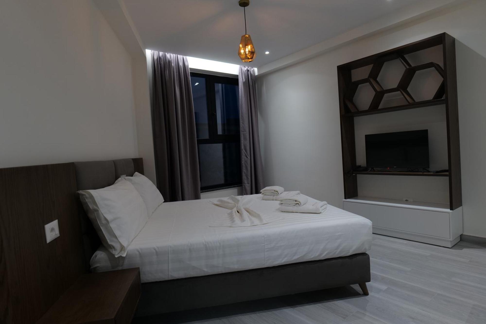 The Honeycomb Boutique Hotel Golem  Extérieur photo