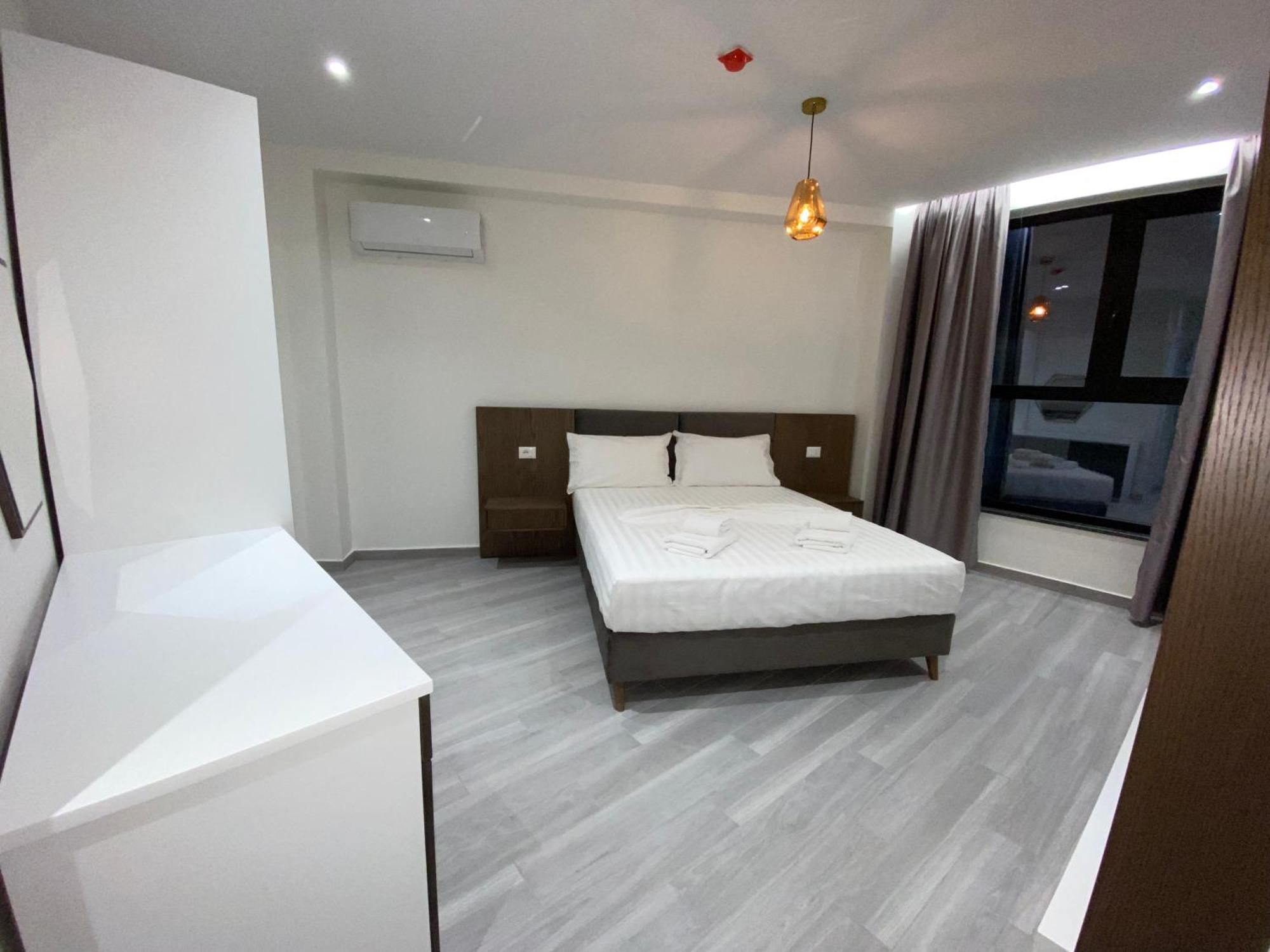 The Honeycomb Boutique Hotel Golem  Extérieur photo