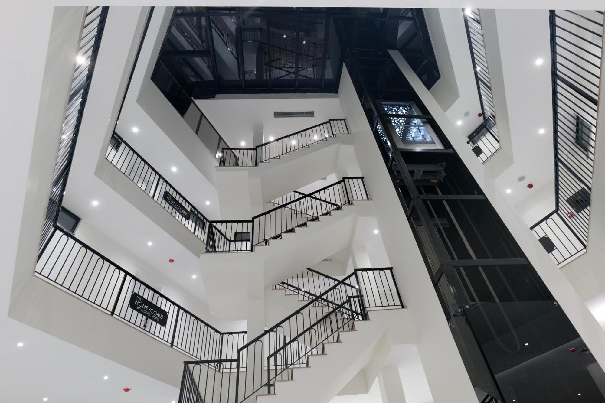 The Honeycomb Boutique Hotel Golem  Extérieur photo